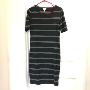 💕EUC- Lularoe Julia dress